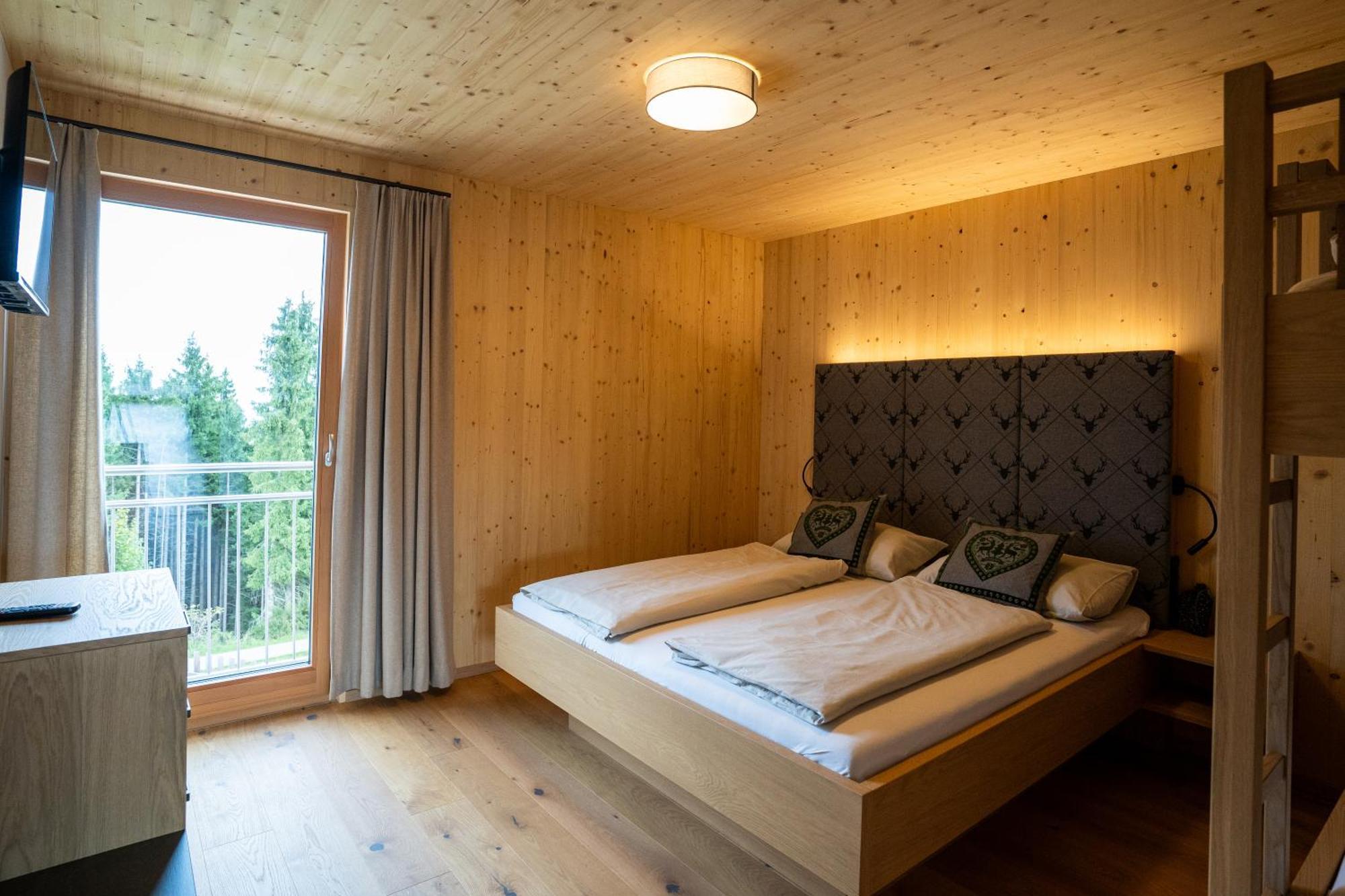 Appartamento Holzhaus "Zum Schwarz'N" Aurach am Hongar Esterno foto